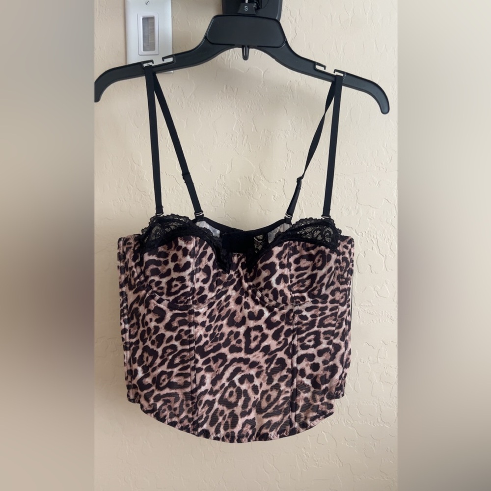 Women’s leopard print bustier top